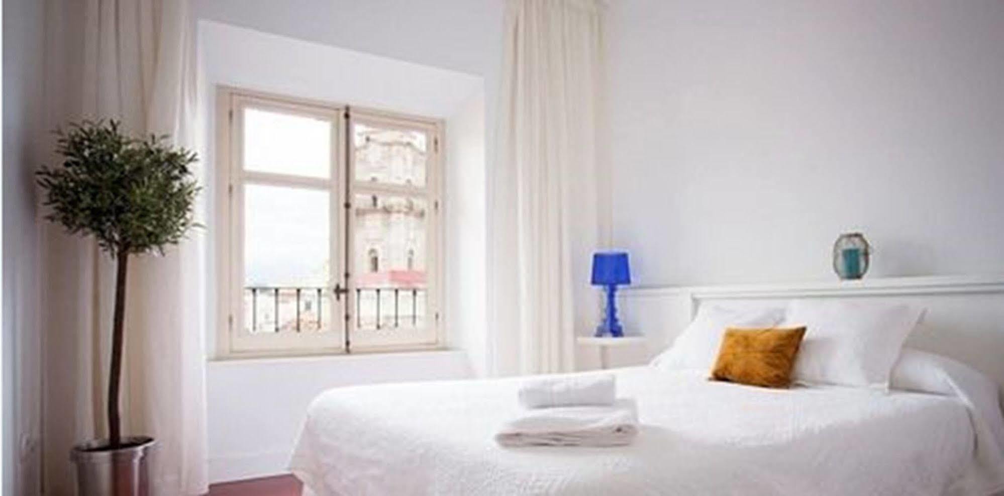 Urbanliving Liborio Apartment Malaga Bagian luar foto