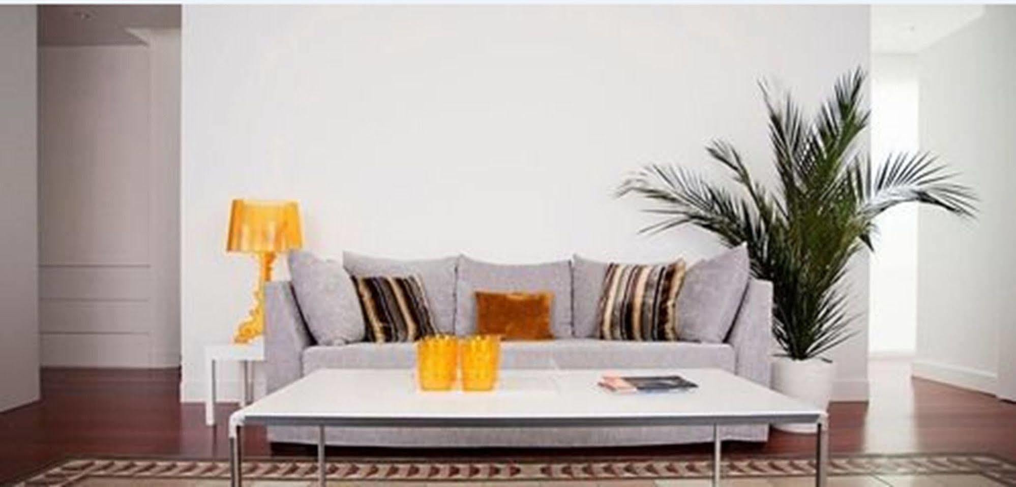 Urbanliving Liborio Apartment Malaga Bagian luar foto